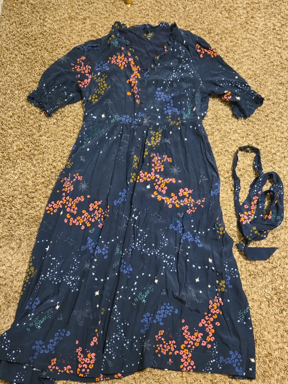 Wyse London Women’s Navy Floral Midi Dress with Belt